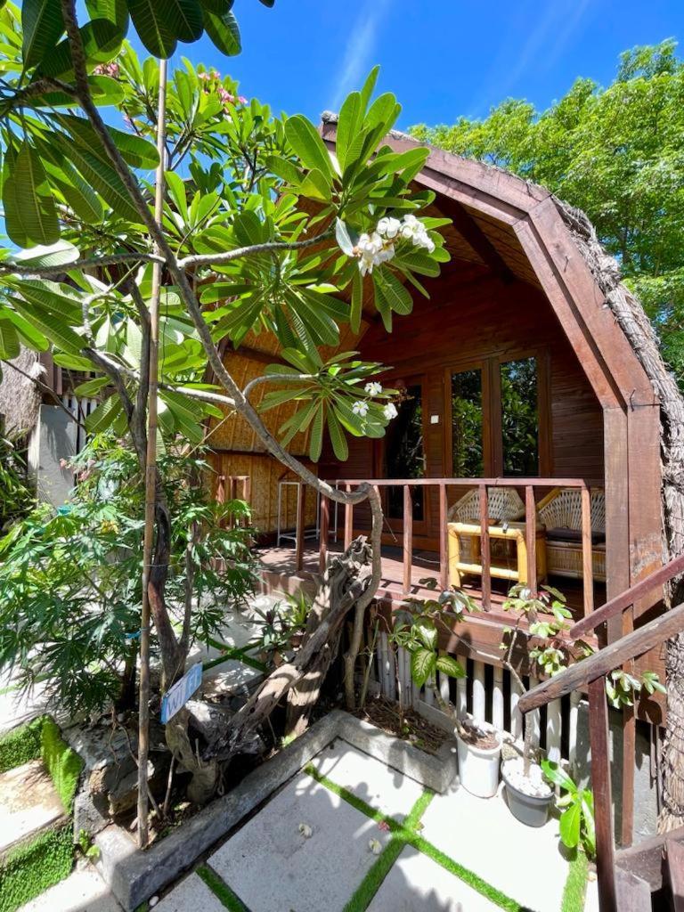 The Golden Ave Bungalow Gili Trawangan Exteriér fotografie