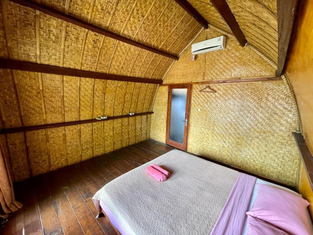 The Golden Ave Bungalow Gili Trawangan Pokoj fotografie